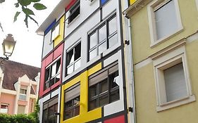 Maison Mondrian